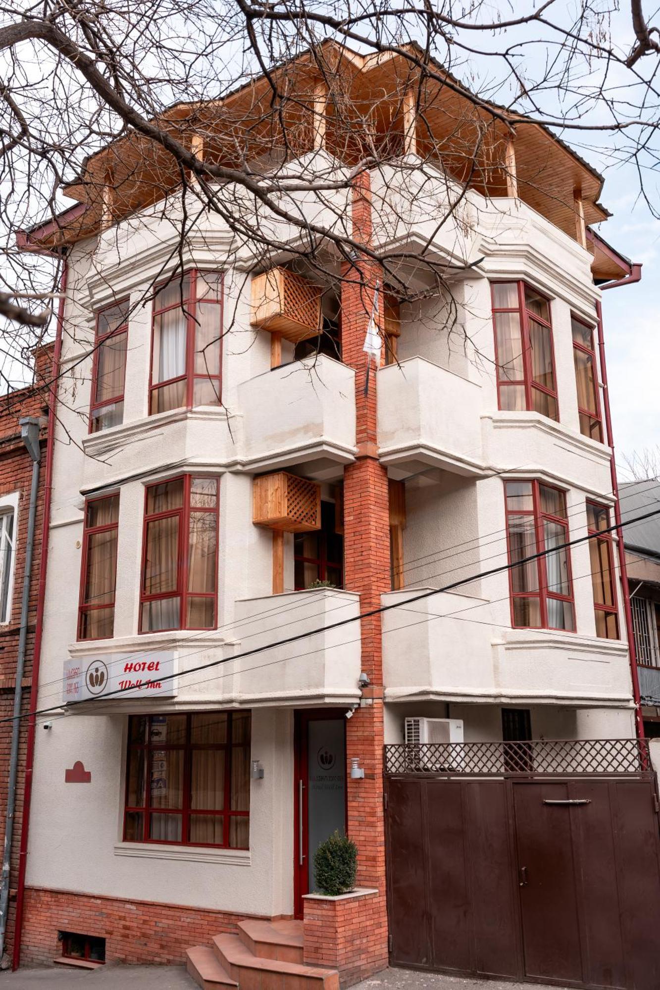 Hotel Well Inn Tbilisi Exteriör bild